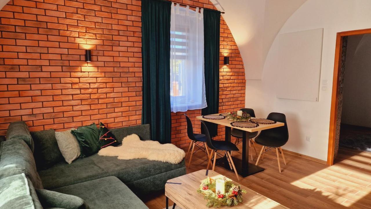 Apartament 174 คาร์ปัตซ์ ภายนอก รูปภาพ
