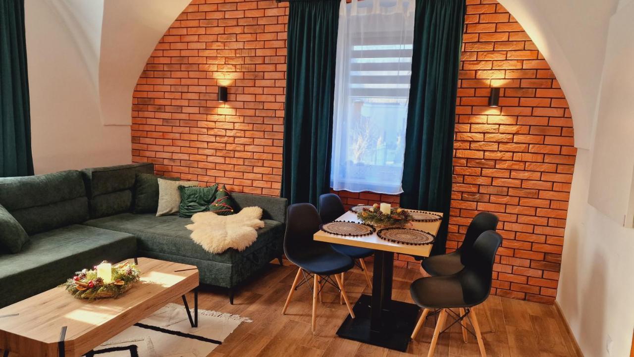 Apartament 174 คาร์ปัตซ์ ภายนอก รูปภาพ